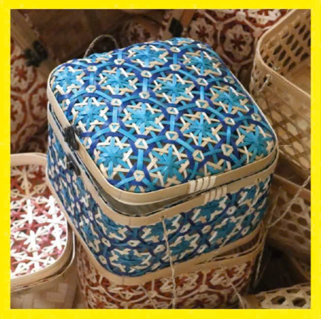 Hộp tre nắp vuông